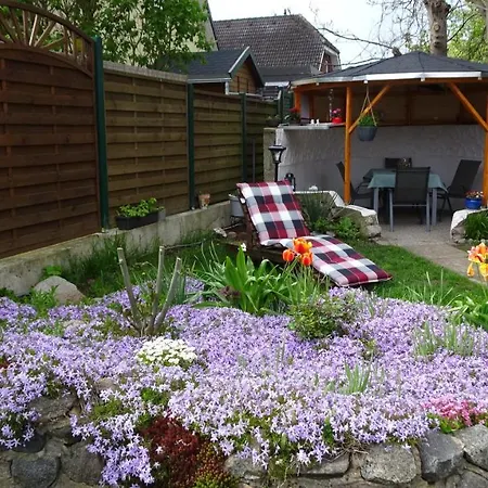 Nyaraló Bei Warnemuende *